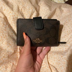 like new coach wallet!